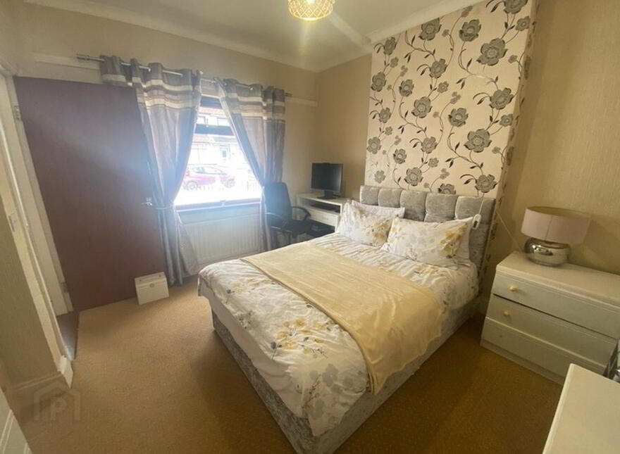 24 Warren Park Drive, Lisburn, BT28 1HF