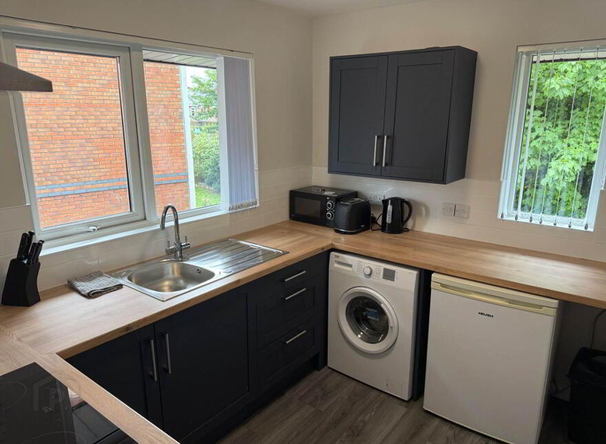3 Glendale Court, Belfast, BT4 1TS