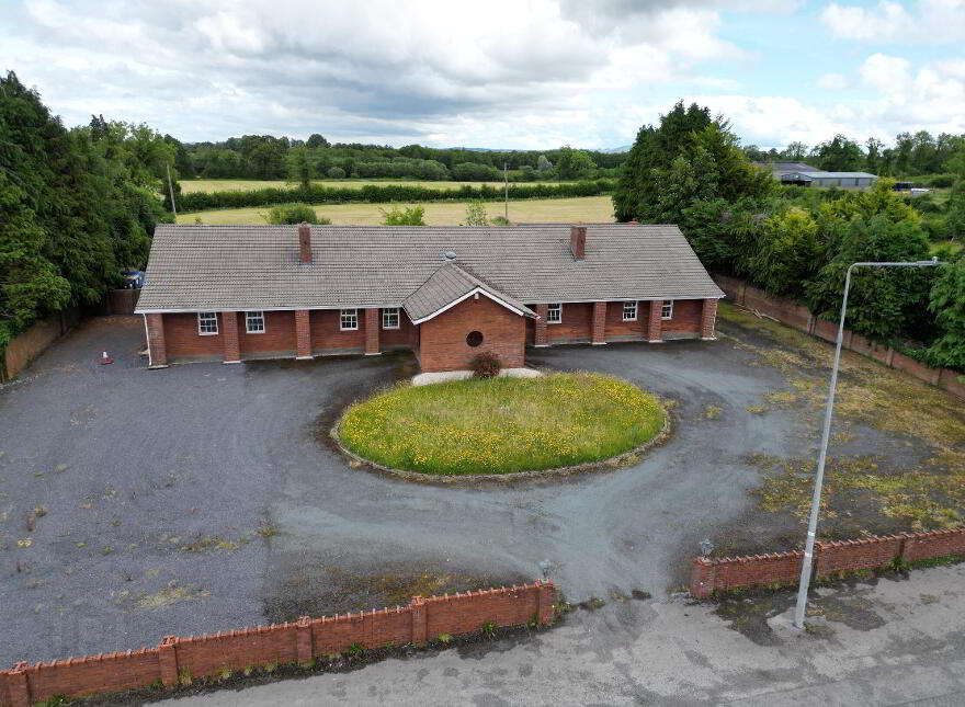 River Shannon Lodge, Rooskey, N41HK10 photo