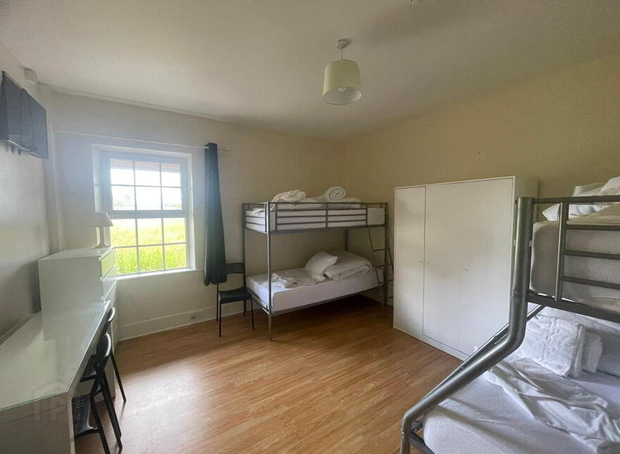 River Shannon Lodge, Rooskey, N41HK10