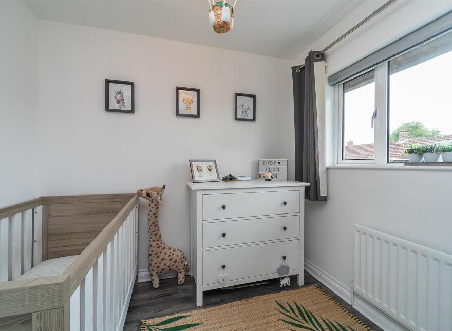 9 Knock Grove, Belfast, BT5 6GF