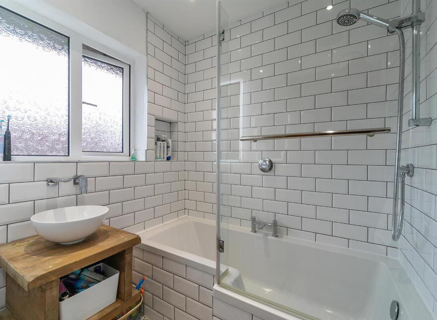 9 Knock Grove, Belfast, BT5 6GF
