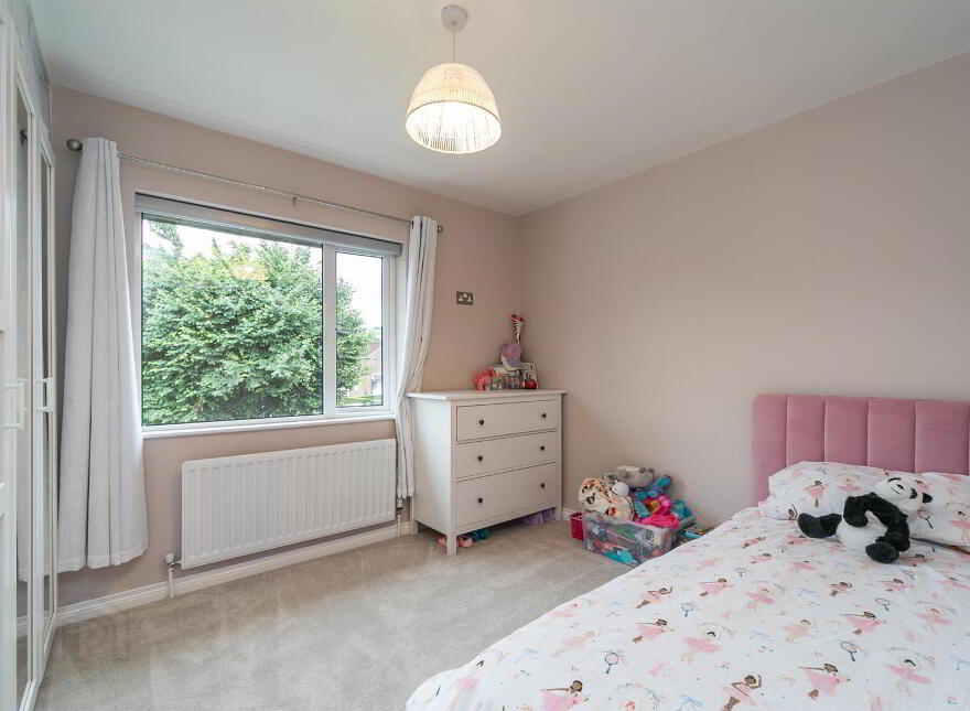 9 Knock Grove, Belfast, BT5 6GF