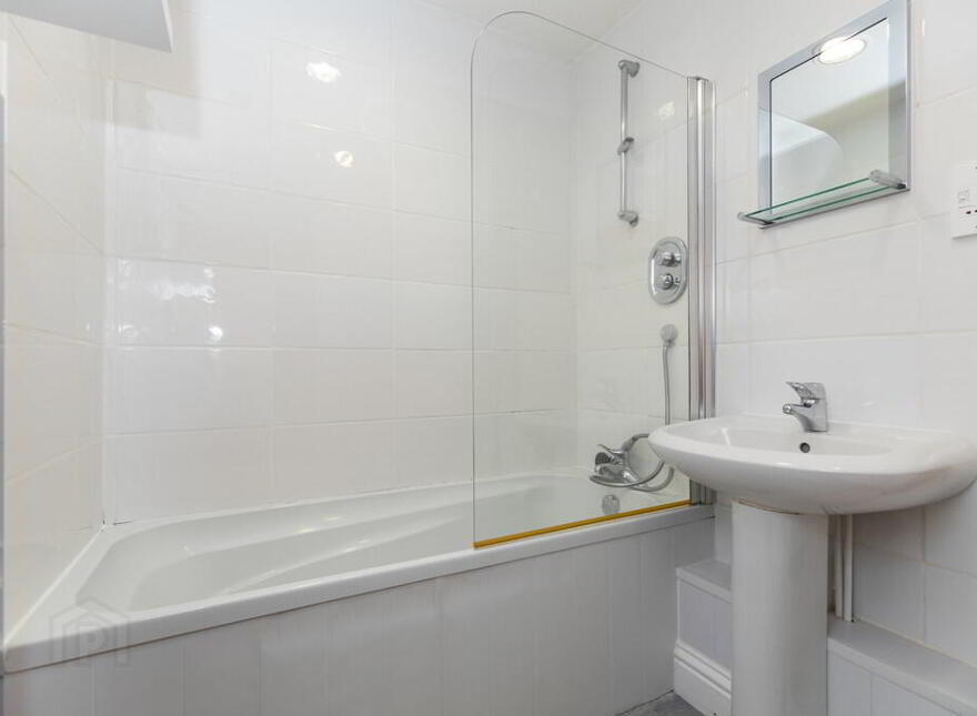 Apt 17 Grafton Court, 85 Kings Road, Belfast, BT5 7BU