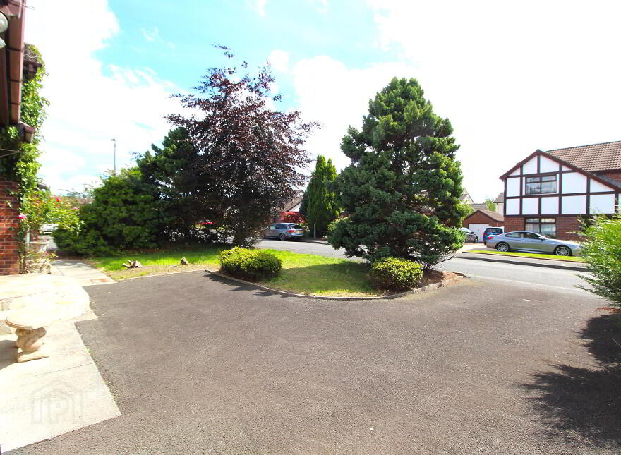33 Holborn Hall, Lisburn, BT27 5AU