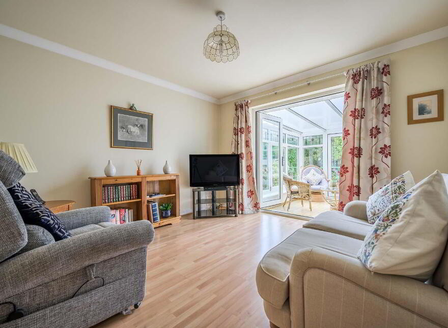 2 Cleland Park North, Bangor, BT20 3EN