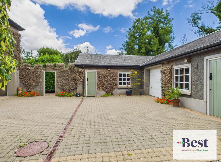 28 Ballywillin Road, Larne, BT40 3LQ