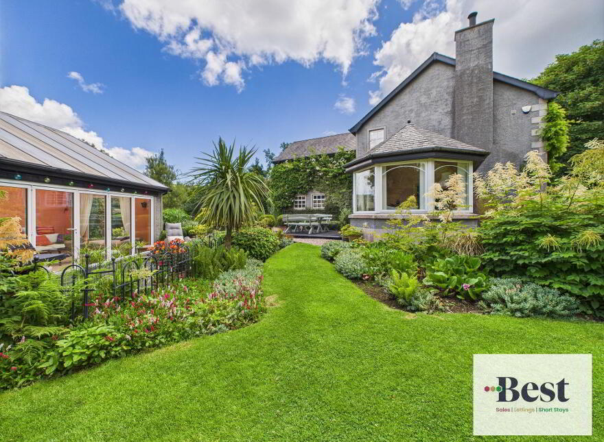 28 Ballywillin Road, Larne, BT40 3LQ