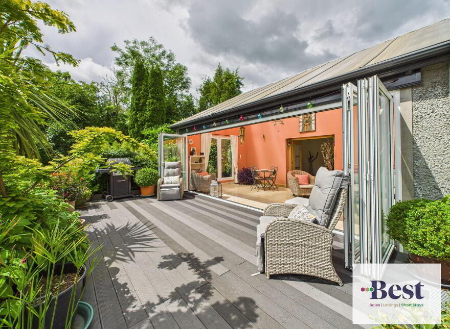 28 Ballywillin Road, Larne, BT40 3LQ