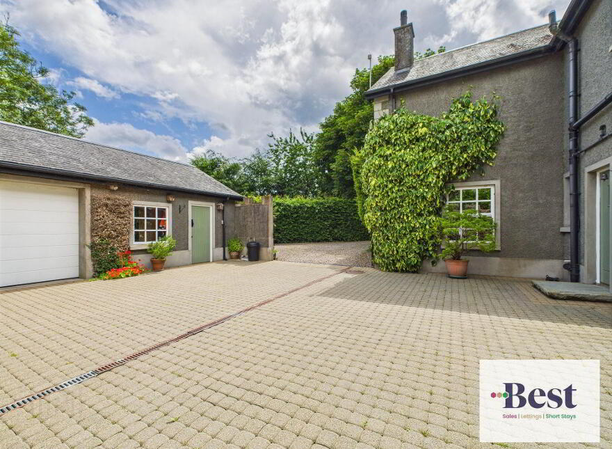 28 Ballywillin Road, Larne, BT40 3LQ