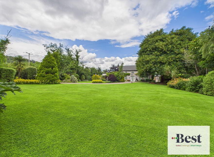 28 Ballywillin Road, Larne, BT40 3LQ