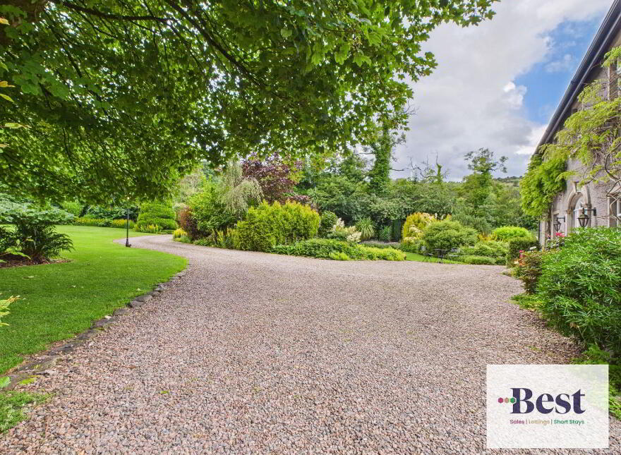 28 Ballywillin Road, Larne, BT40 3LQ