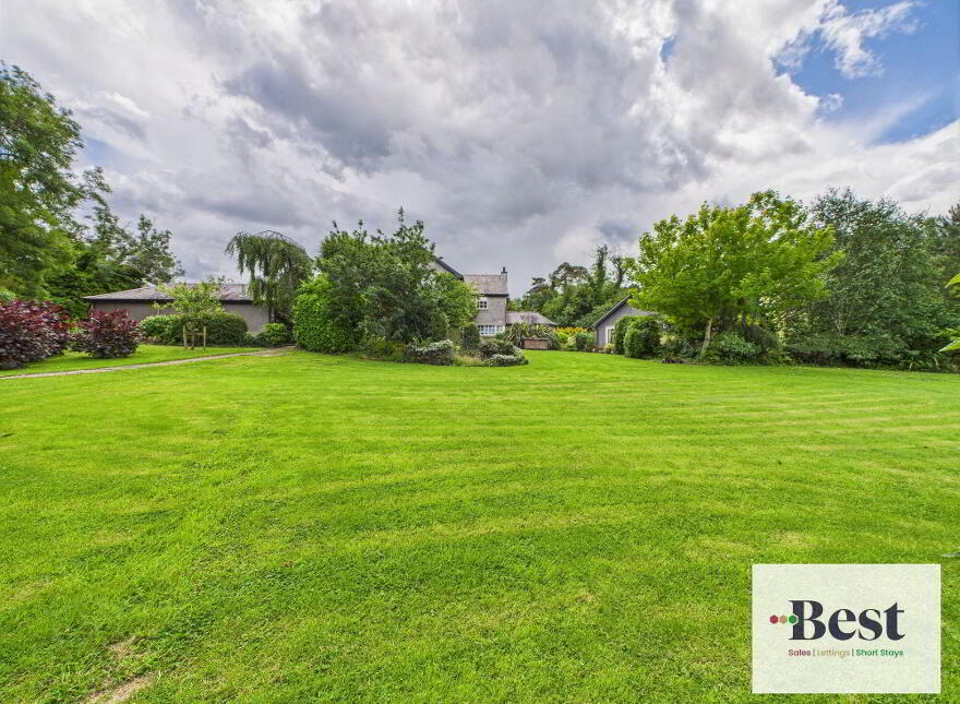 28 Ballywillin Road, Larne, BT40 3LQ