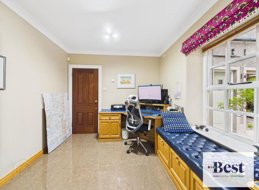28 Ballywillin Road, Larne, BT40 3LQ