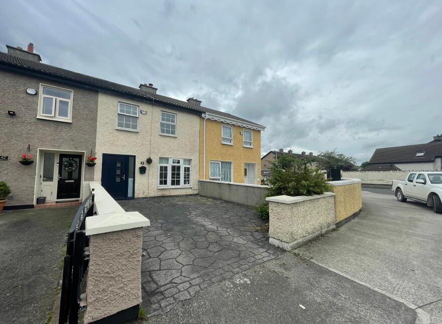 Greenfort Gardens, Clondalkin, Dublin, D22 photo