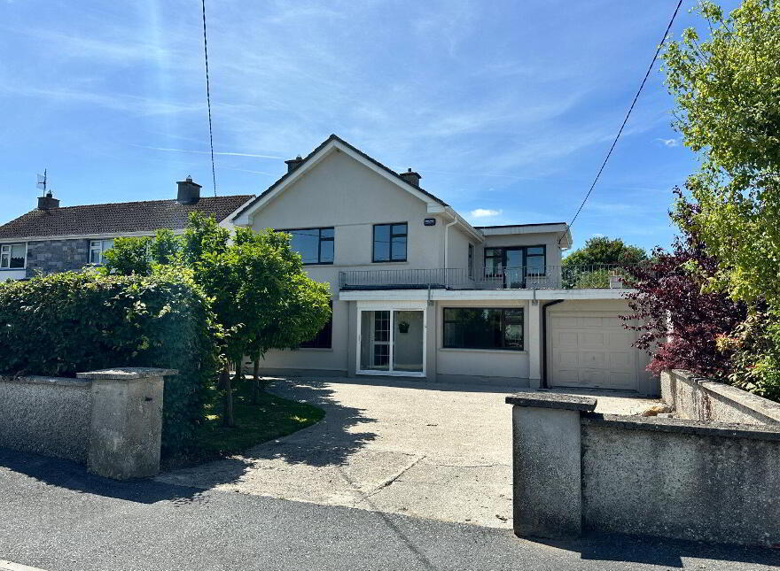 5 Rushbrook, Drakelands, R95 photo