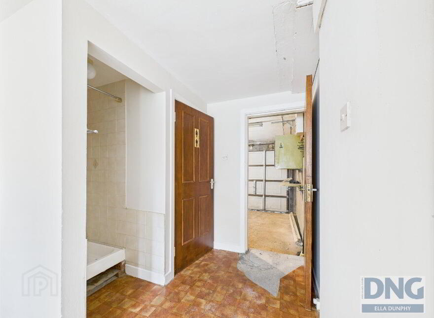 5 Rushbrook, Drakelands, R95