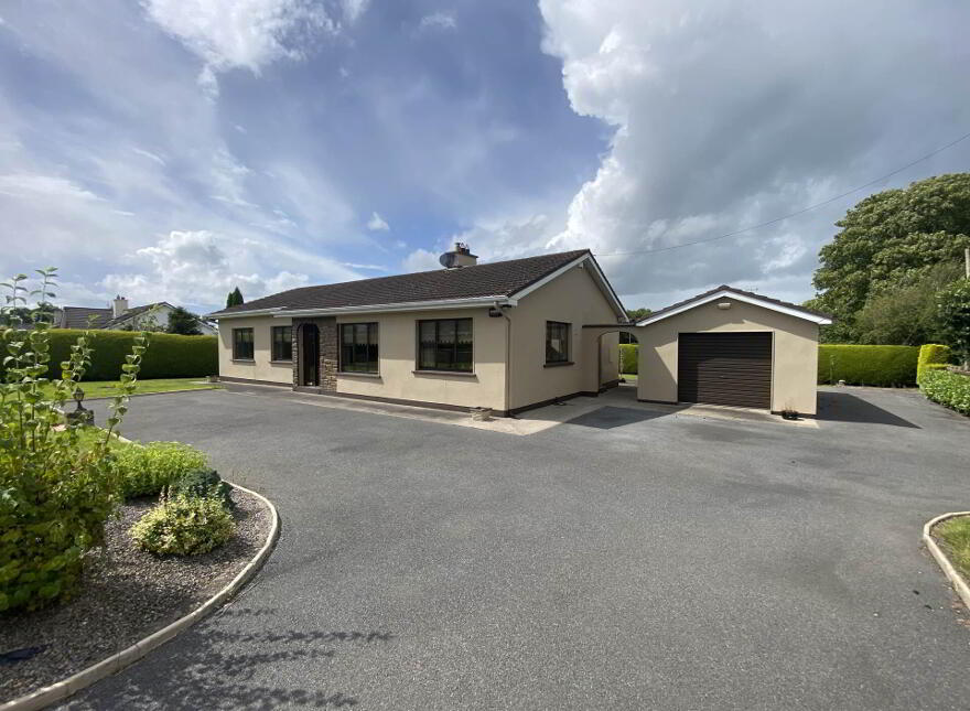 Ballynilard, Tipperary Town