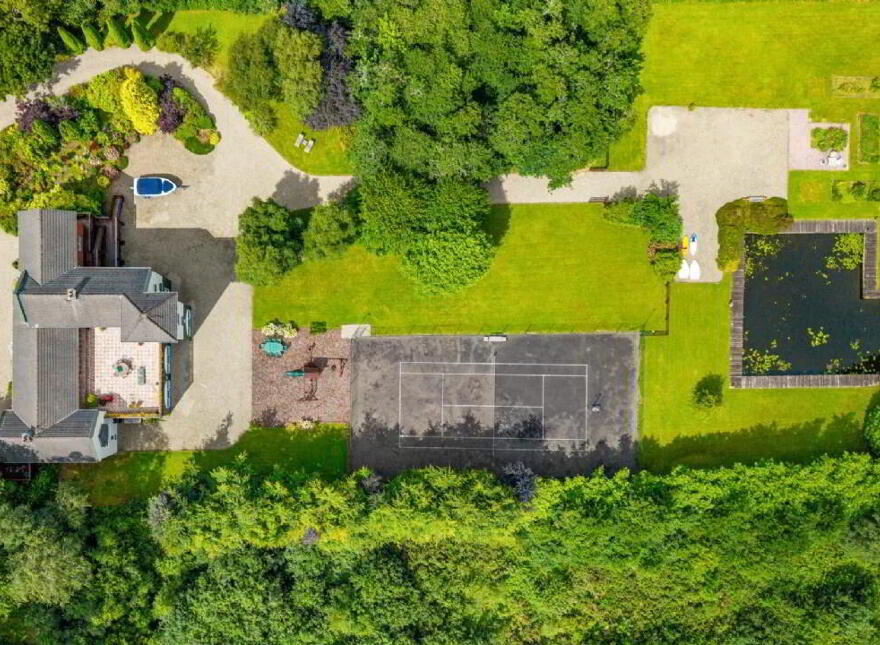 Moys House, Clarisford, Killaloe, V94R9X2
