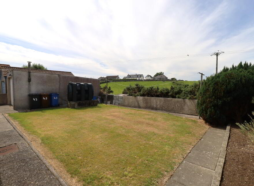 43 Grahamville Estate, Kilkeel, BT34 4DD