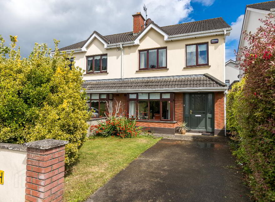 68 Rosepark, Balrothery, K32XT21 photo