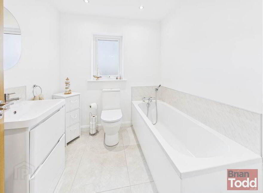 Blackthorn Rise, Larne, BT40 2HL
