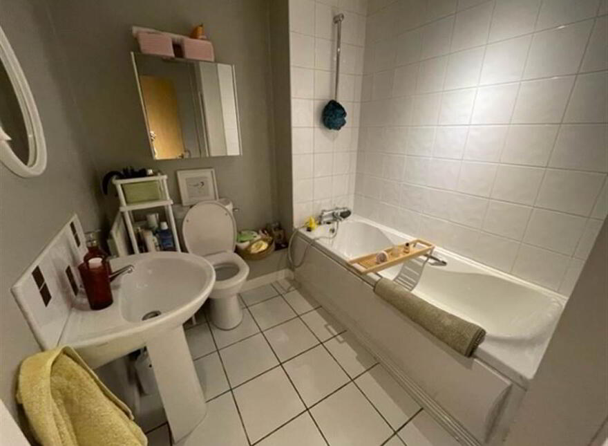Apt 29, Park Royal, Upper Lisburn Road, Belfast, BT9 7GY