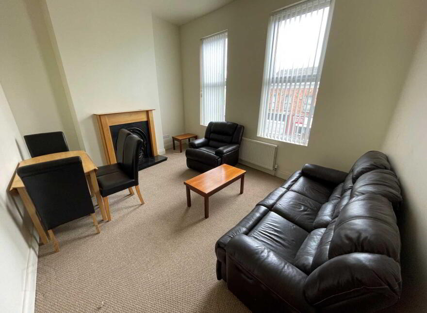 Apt 2 25, Castlereagh Street, Castlereagh, Belfast, BT5 4NE