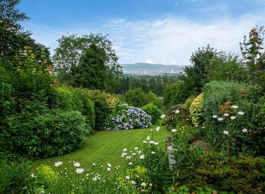 38 Glencregagh Drive, Upper Knockbreda Road, Belfast, BT6 0NL
