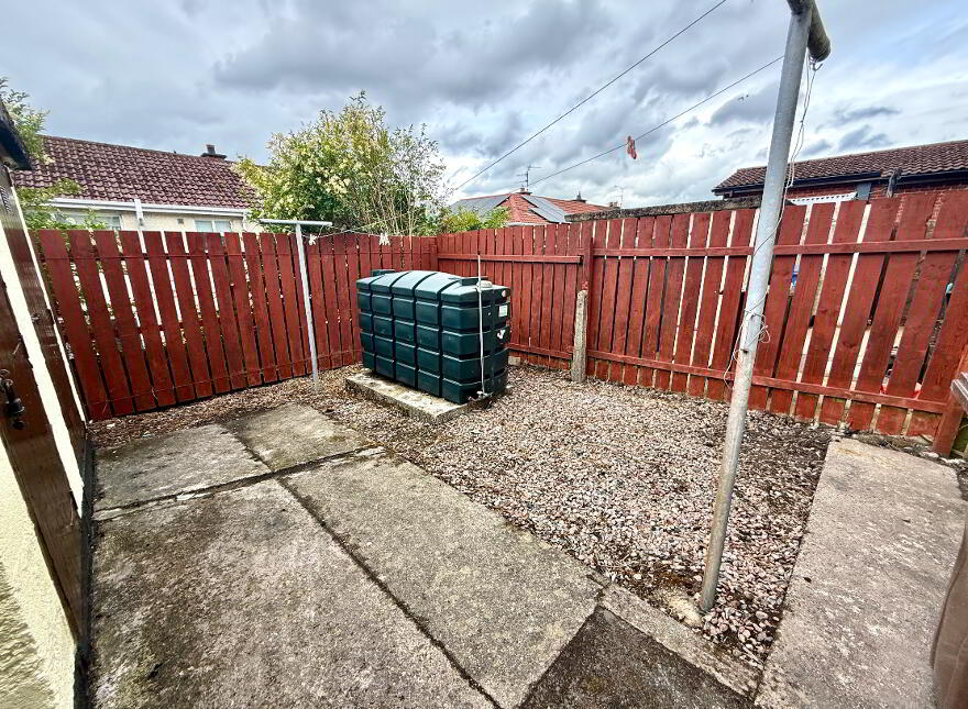 29 Rossdowney Drive, Waterside, L'Derry, BT47 5PR