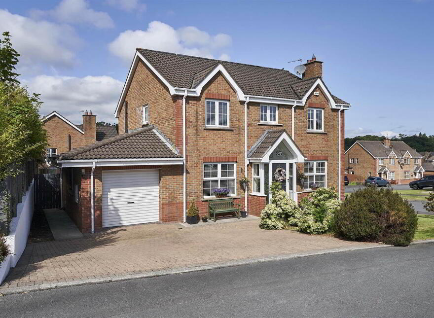 35 Lord Warden' S Hollow, Bangor, BT19 1GP