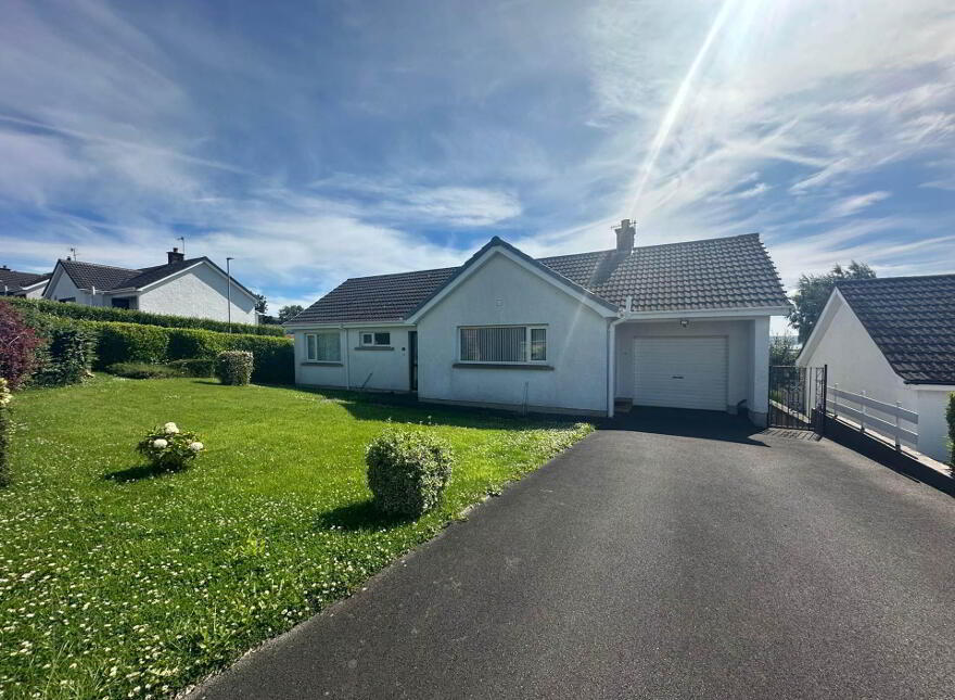 5 Carmond Drive, Larne, BT40 2DB photo