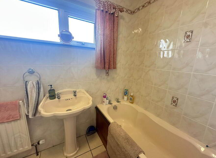 5 Carmond Drive, Larne, BT40 2DB