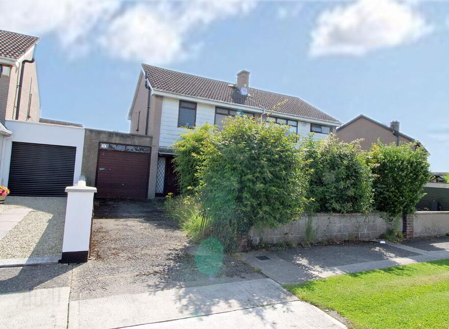 161 Greenacres, Avenue Road, Dundalk, A91X0C8 photo