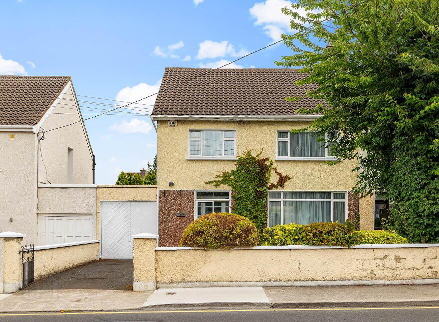 14 Laurel Park, Clondalkin, Dublin, D22KP97 photo