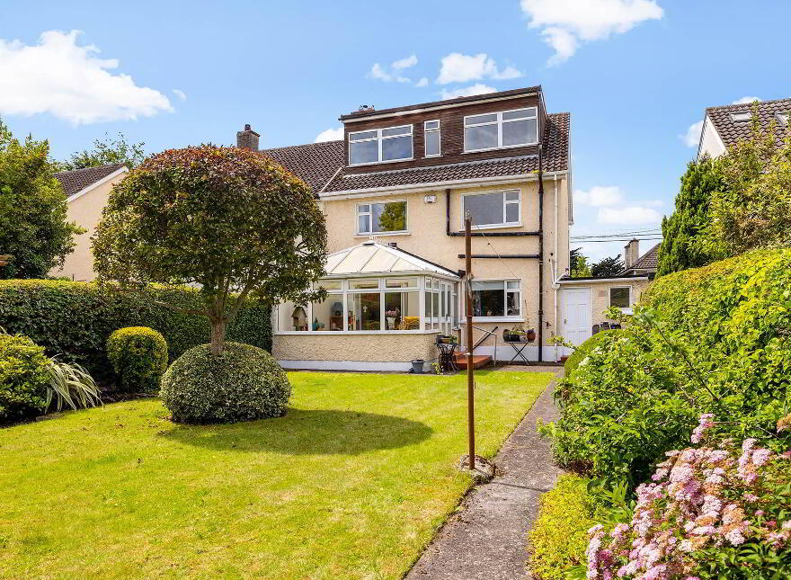 14 Laurel Park, Clondalkin, Dublin, D22KP97