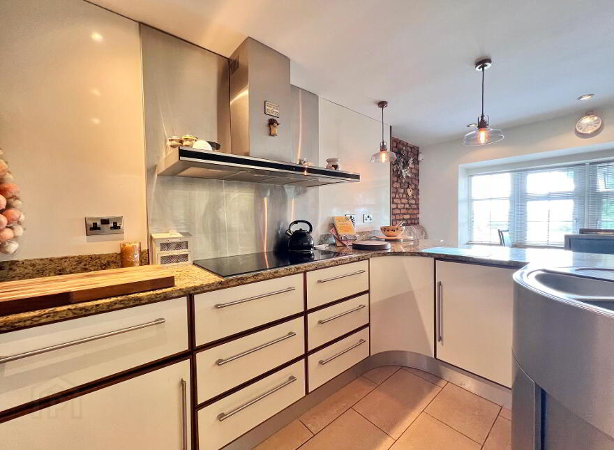 41 Culnafay Road, Toomebridge, BT41 3QG