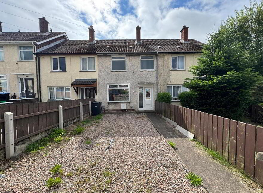 30 Kylemore Bend, Rathcoole, Newtownabbey, BT37 9JP photo