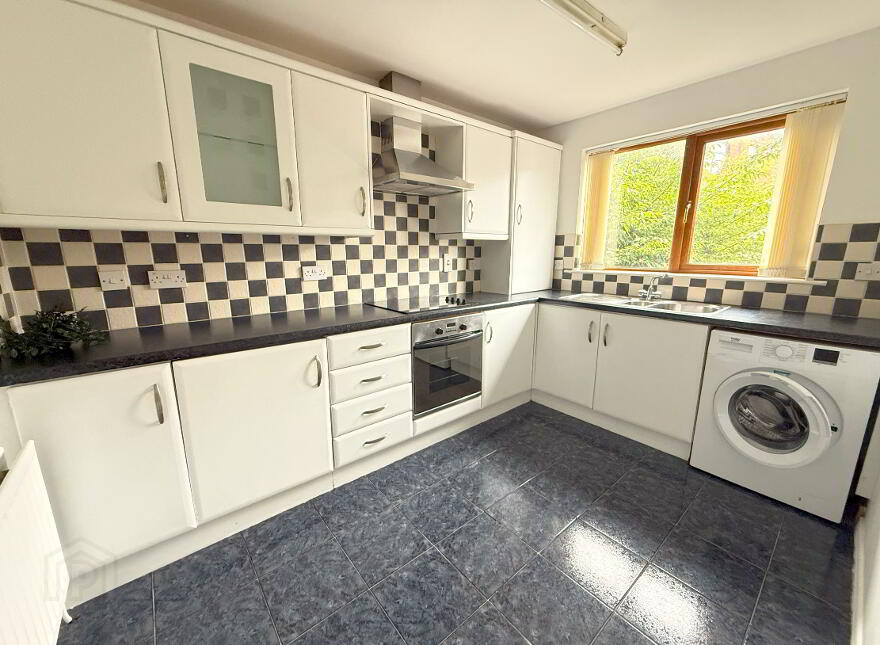 8 Alpha Court, Lisburn, BT27 4EQ
