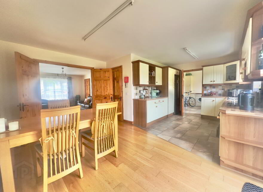 43 Beechwood Park, Convoy, F93WP89
