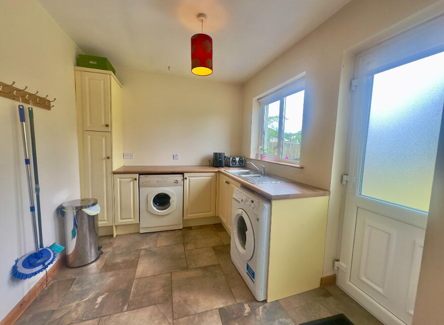 43 Beechwood Park, Convoy, F93WP89