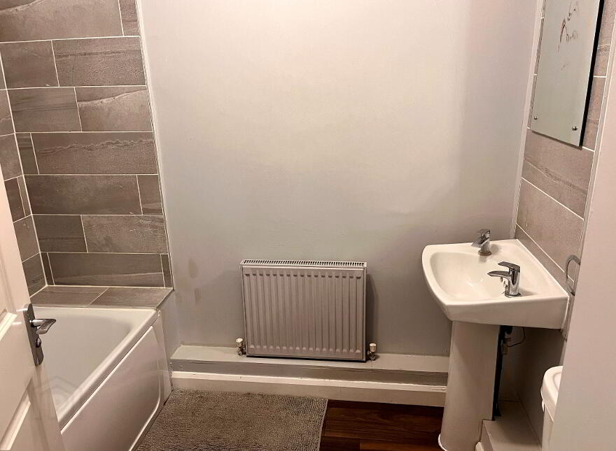 Block D, 402 An Tsean Mhargadh, Drogheda, A92R206