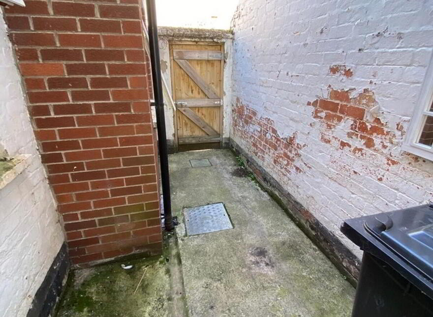 18 Clara Avenue, Belfast, BT5 5ER