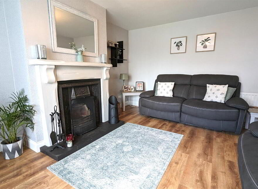 26 Castle Lodge, Randalstown, BT41 2ES