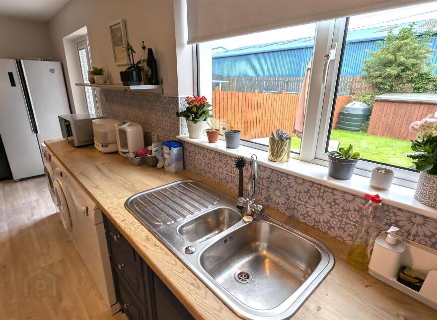 26 Castle Lodge, Randalstown, BT41 2ES