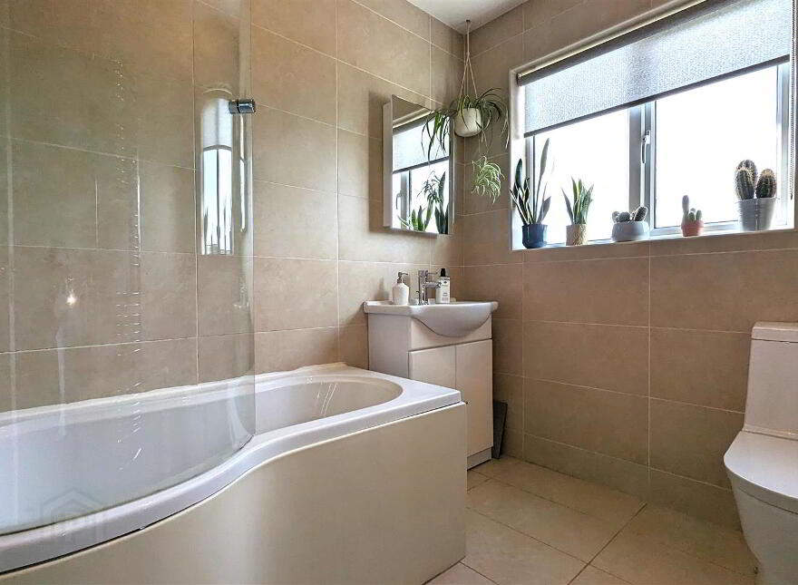 26 Castle Lodge, Randalstown, BT41 2ES