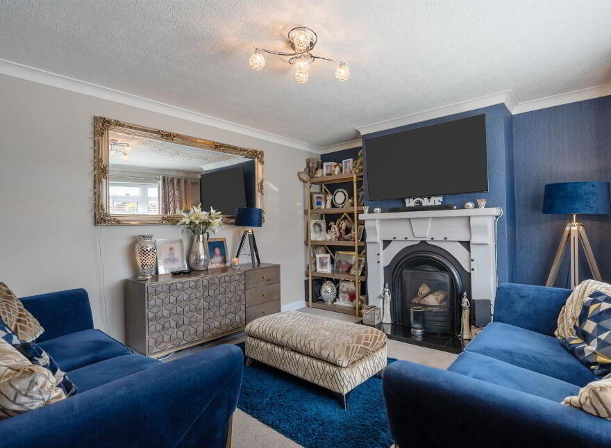 10 Cloverhill Court, Bangor, BT19 6QX