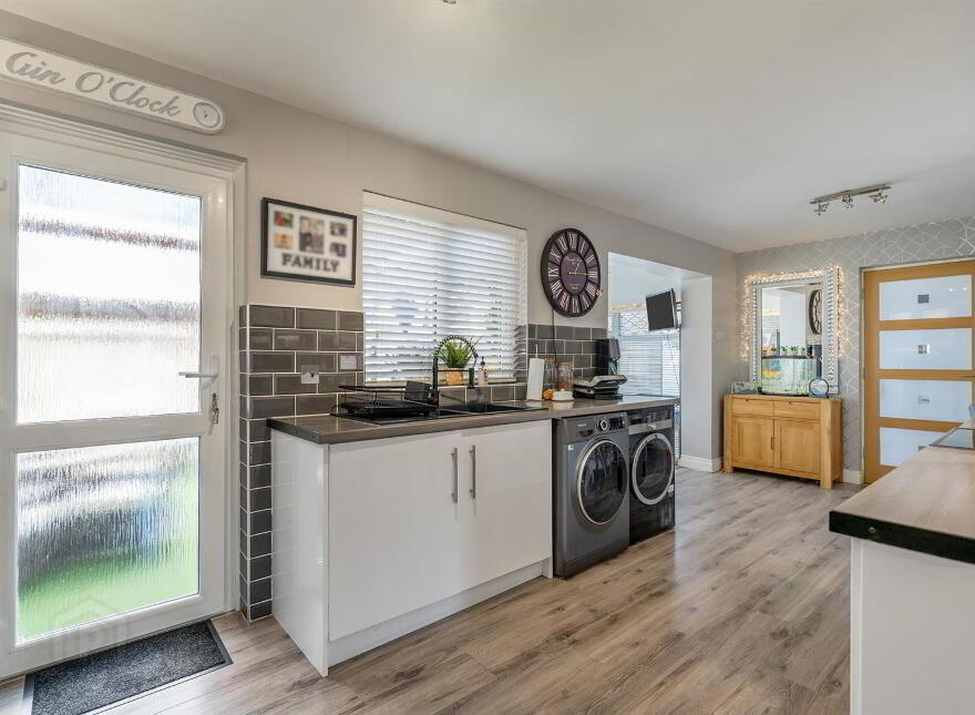 10 Cloverhill Court, Bangor, BT19 6QX