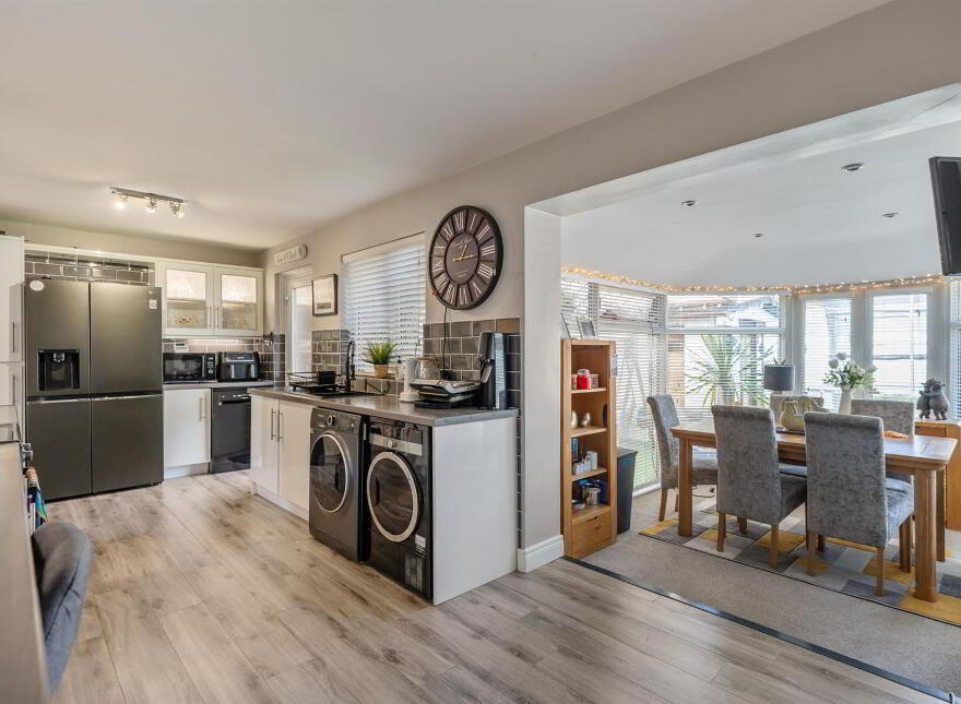 10 Cloverhill Court, Bangor, BT19 6QX