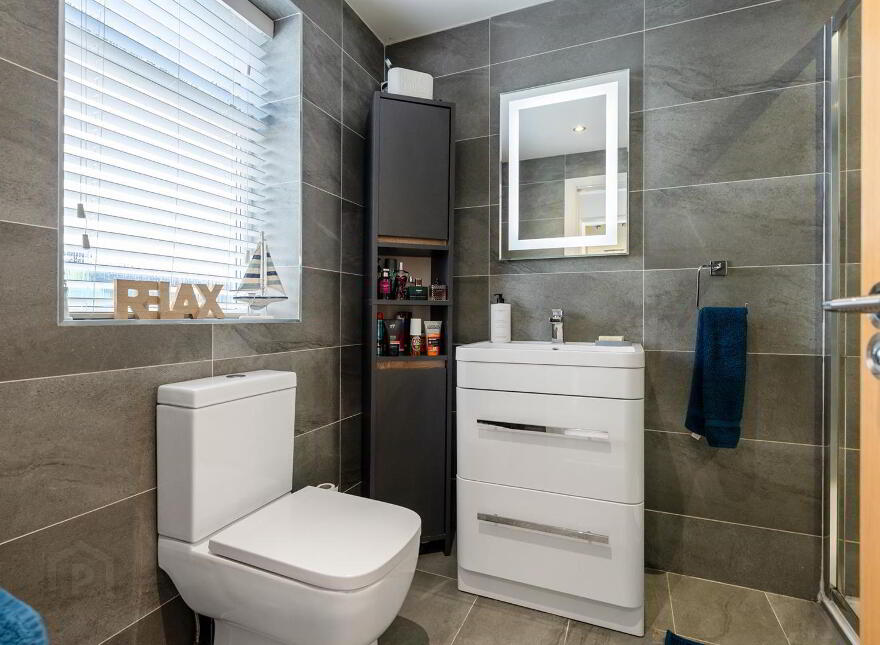 10 Cloverhill Court, Bangor, BT19 6QX